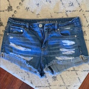 AE tomgirl shortie denim shorts!